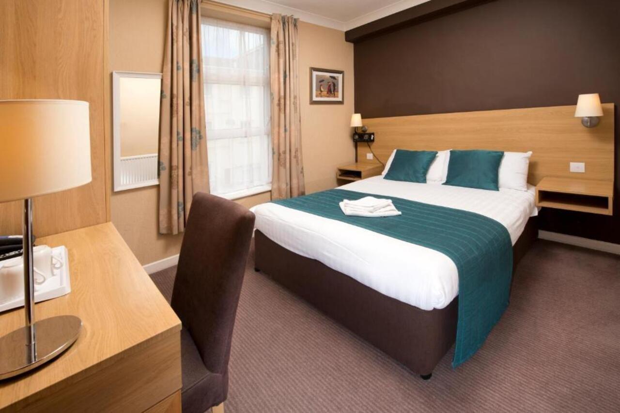 Hotel The Carlton