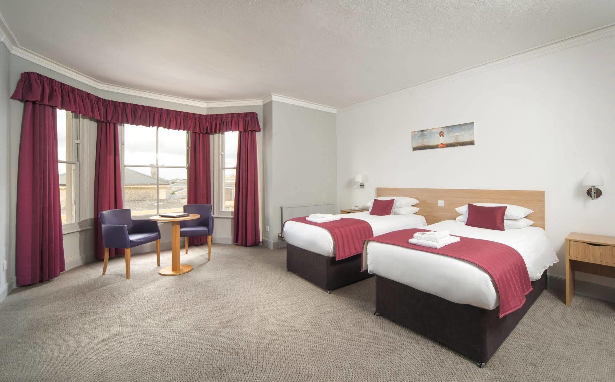 Hotel The Carlton 3*